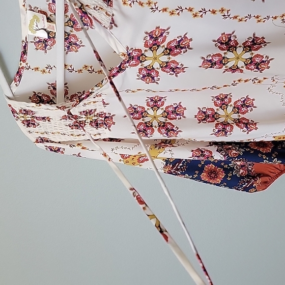 Fig & Flower Boho Spring Vibrant Fall 2X Smocked Bottom Hem Blouse Top - Picture 3 of 7